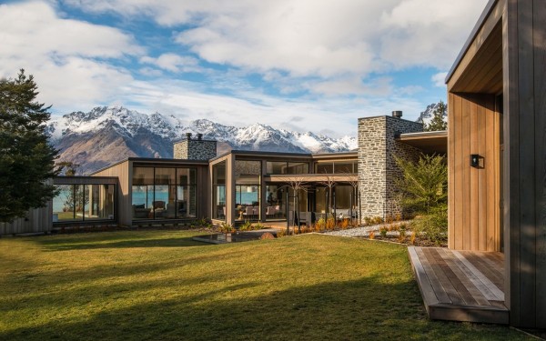 In synergy with the landscape